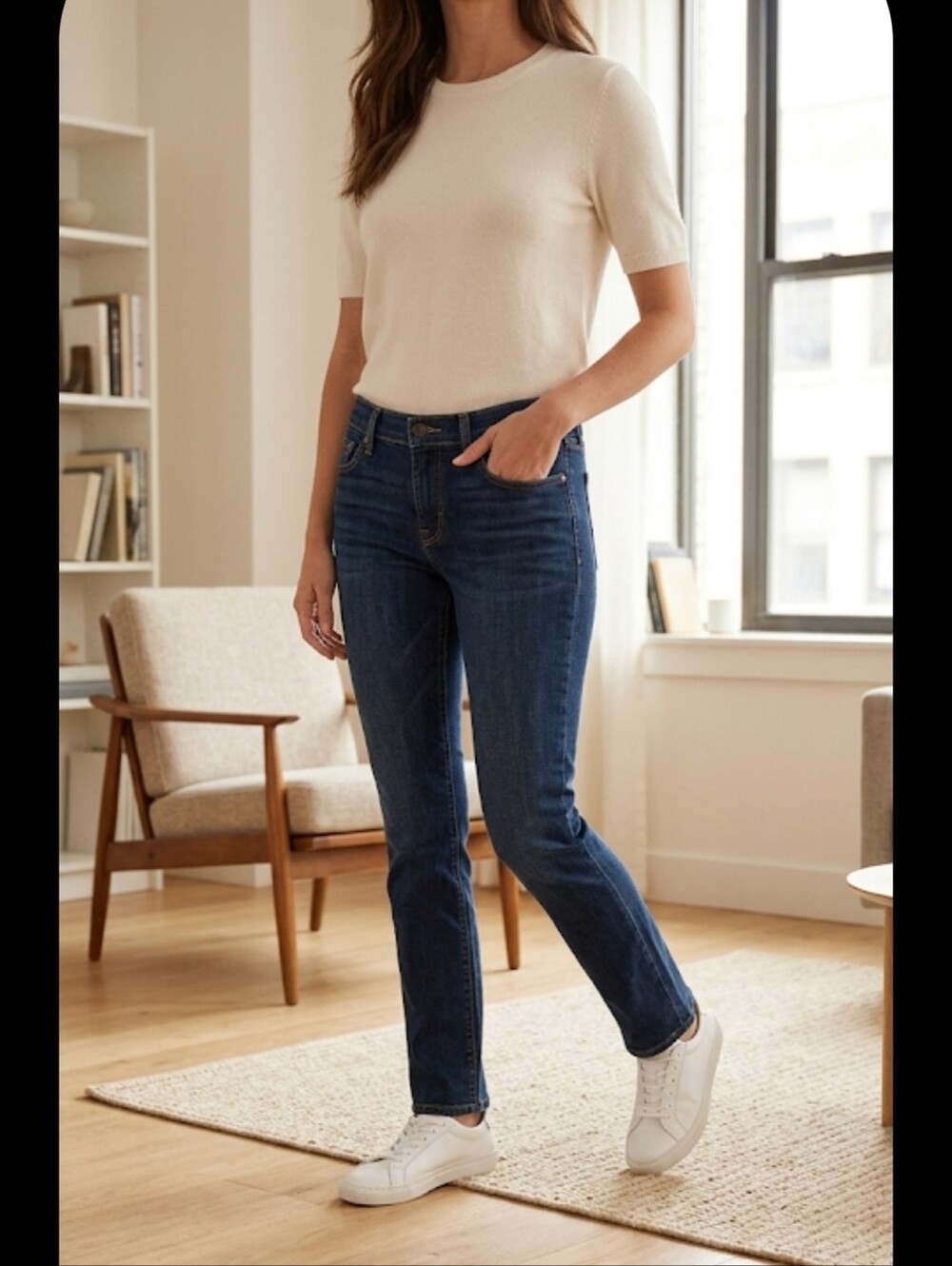 LEVIS Straight Leg Women's Jeans in Dark Blue Denim